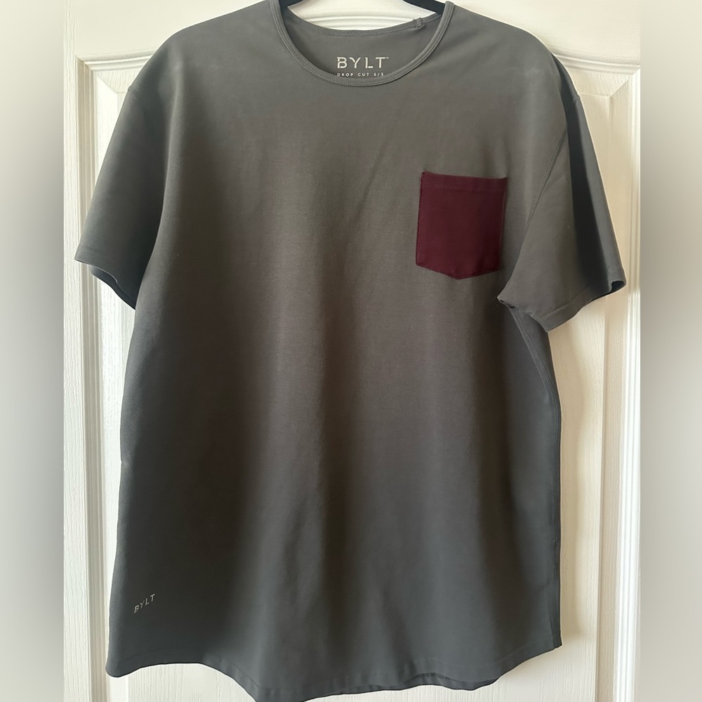 BYLT Men's Short Sleeve Pocket Tee - Charcoal with Burgundy Pocket